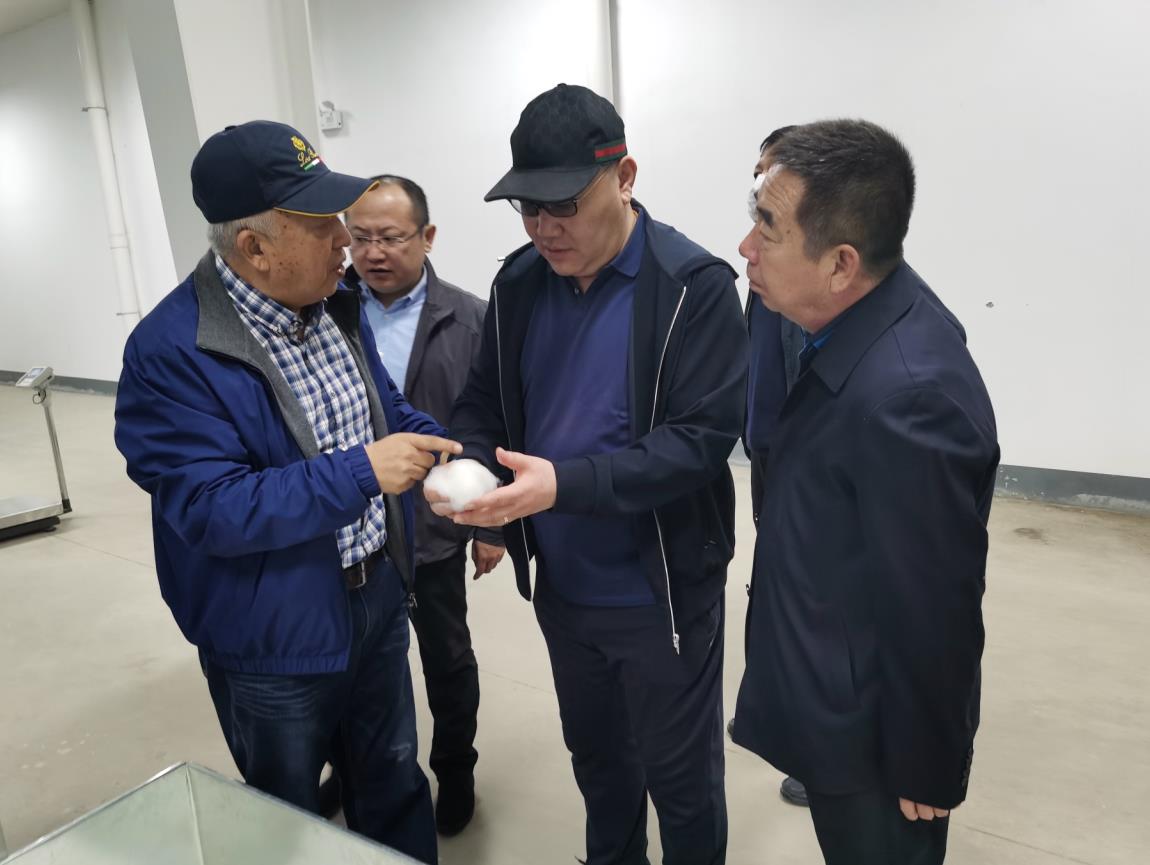 周勇會長到東榮羊絨集團學習調研